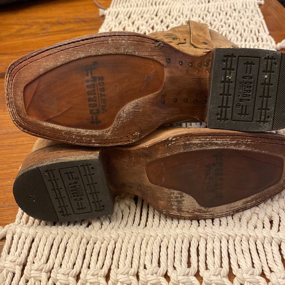 Corral boots - Picture 4 of 6